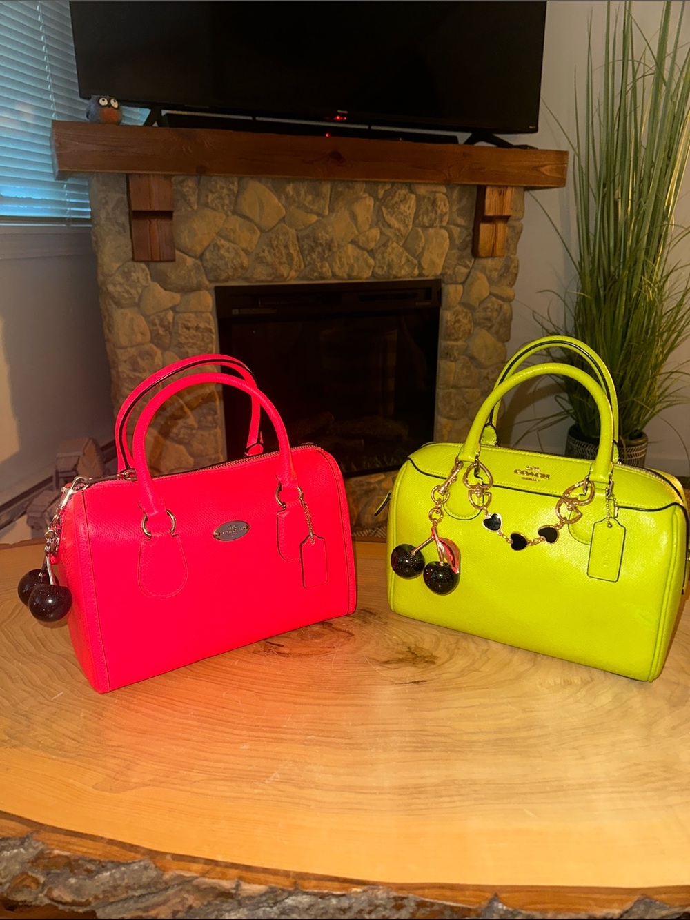 💚💚💚❤️❤️❤️Coach Neon Pink and Neon Yellow Leather Satchels Duo